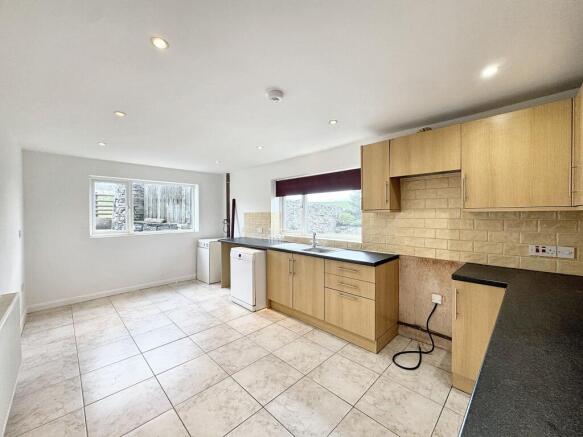 Kitchen / Dining