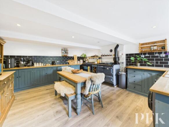 Kitchen / Dining