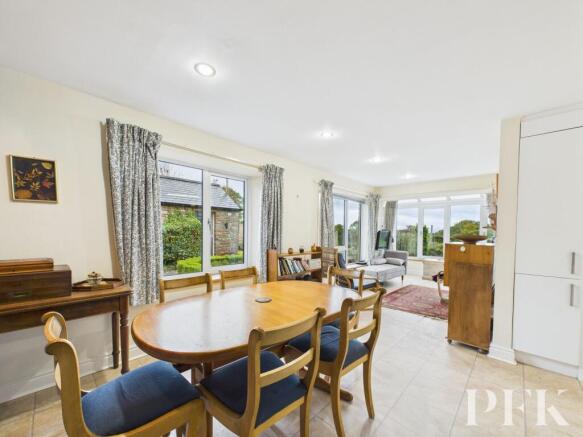 Dining / Living / Sun Room