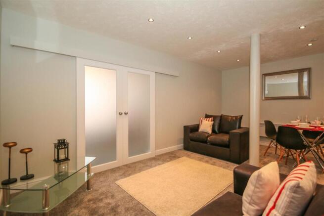 Victoria Mill - Living room 2 .jpg