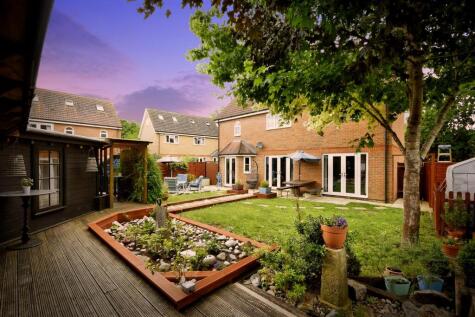 Ridings Avenue, Great Notley, BRAINTREE