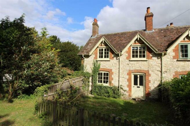 3 Bedroom Cottage For Sale In Blowing Stone Cottages Nr Wantage