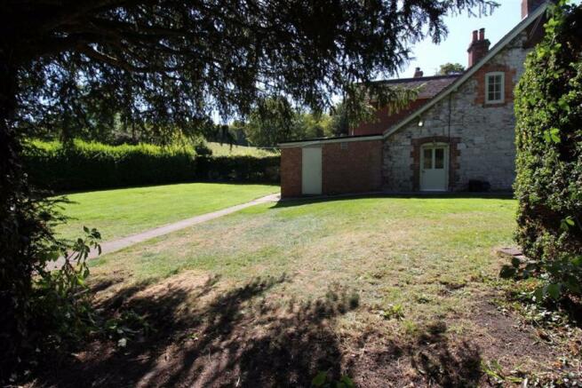 3 Bedroom Cottage For Sale In Blowing Stone Cottages Nr Wantage