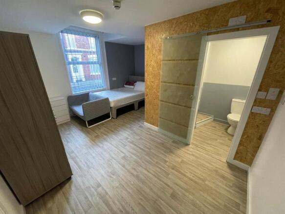 En-suite room