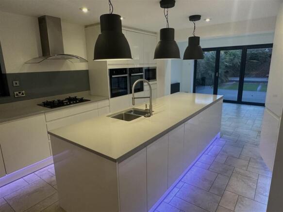 Photo 07-11-2025, 15 02 38.jpg