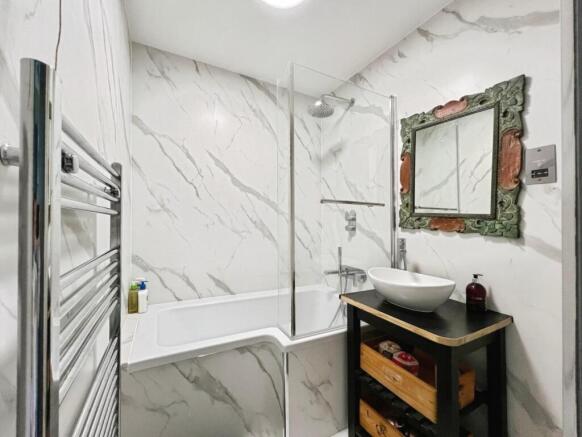 Bathroom.jpeg