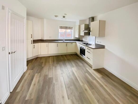 Kitchen Area.jpg