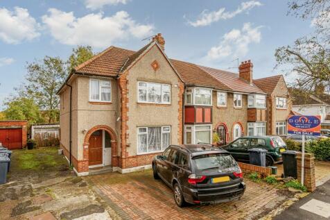 Greenford - 3 bedroom end of terrace house for sale