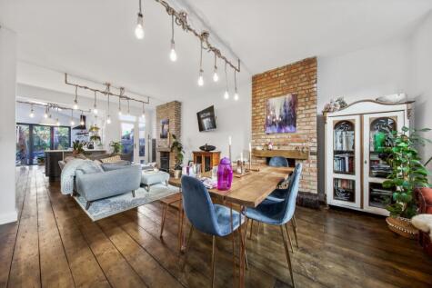 Greenford Avenue, Hanwell, W7