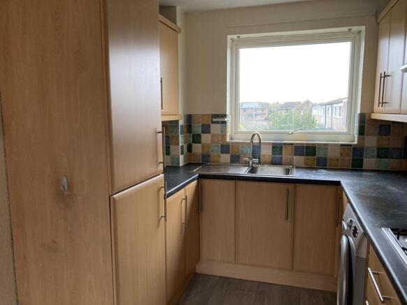 Kitchen 2.jpg