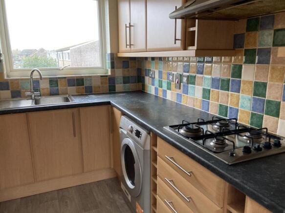 Kitchen 1.jpg