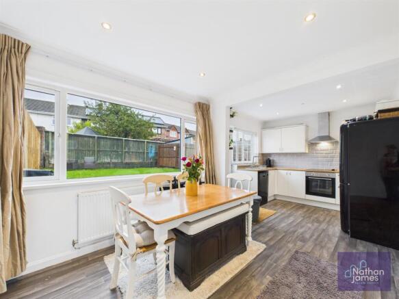 Kitchen/Dining