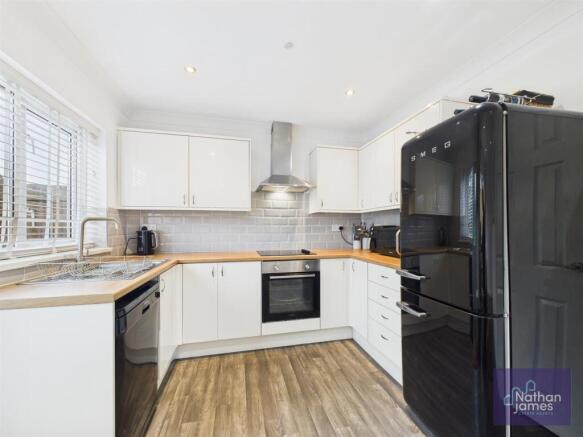 Kitchen/Dining