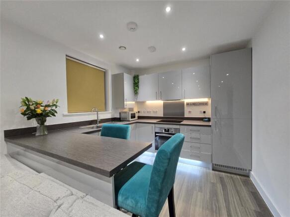 Kitchen & Bar