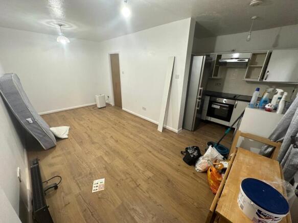 Lounge/ Bedroom