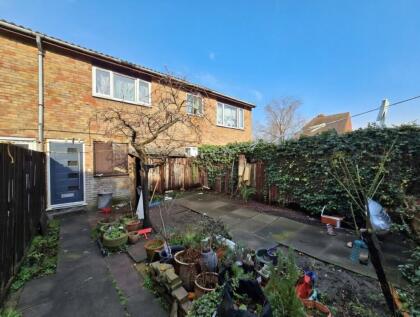 East Avenue, Hayes, Greater London, UB3