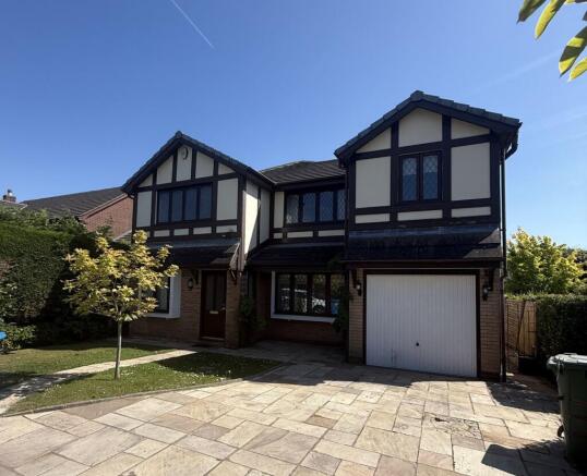 Maple Close