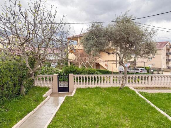 Home with Garden