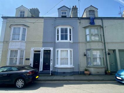 Beaumaris - 4 bedroom town house for sale