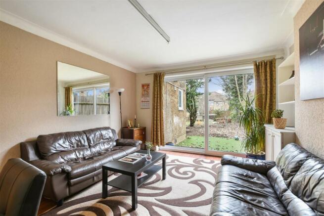 02-29138ece-dd65-4fb2-851b-7c86311a165fBG WT - 37 