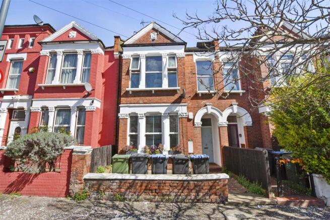 08-5dc9GCWT - Flat B 27 Leghorn Road - Exterior  -