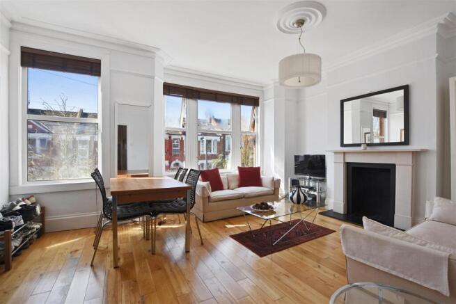 14-b7cbGCWT - Flat B 27 Leghorn Road - Reception -