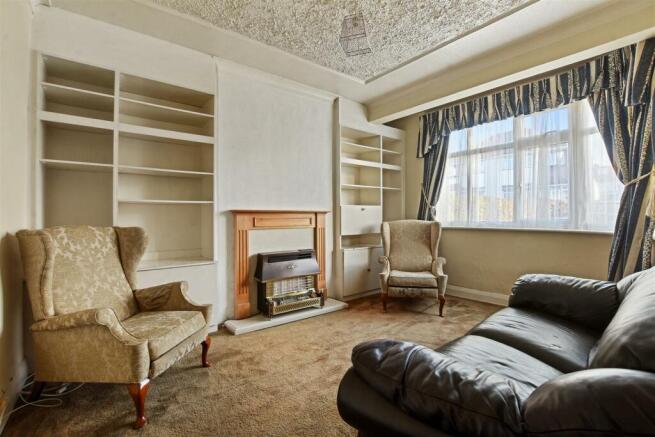 15-6cfbGCWT - 208 Portland Crescent - Reception -O