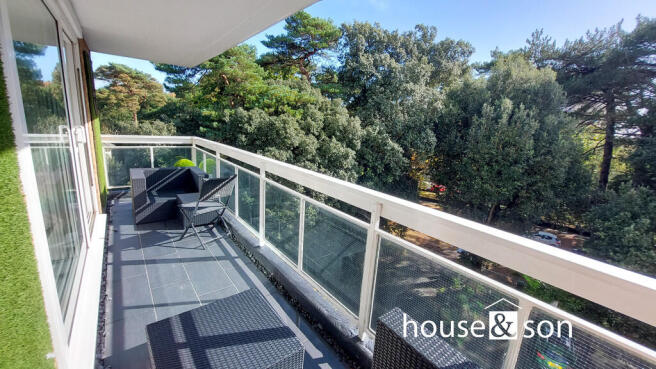 balconyout1