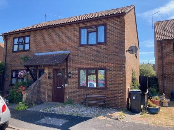 West Town, 2 bedroom house available for 12 month