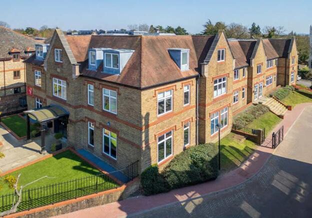 Gladstone Place St Albans  Brochure May 2025.jpe