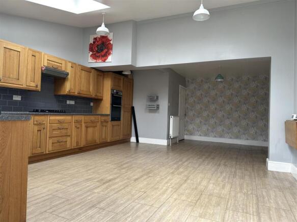 Kitchen / Diner
