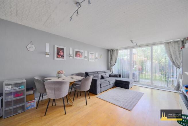 Lounge Dining Room