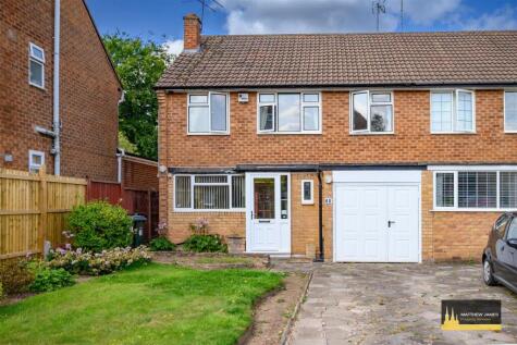 Ivybridge Road, Stivichall, Coventry * VACANT & NO UPWARD CHAIN *