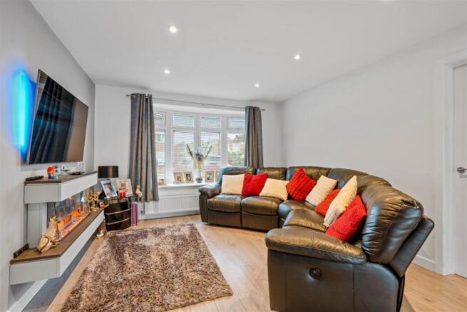 Open Plan Living Room/ Kitchen/Dining