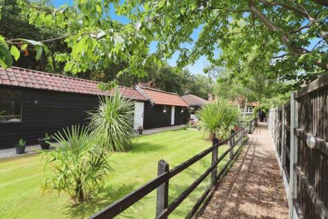 Frating Road, Great Bromley, Colchester CO7 