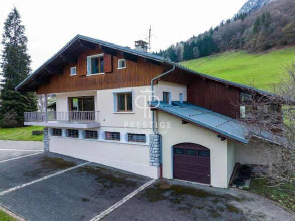 3 Bedroom House For Sale In Rhone Alps, Haute-savoie, Thônes, France