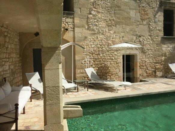 9 bedroom castle for sale in Languedoc-Roussillon, Gard, Uzès, France