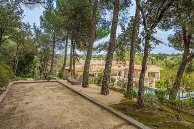 5 Bedroom House For Sale In Provence-alps-cote D`azur, Vaucluse, Gordes 