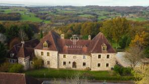 Photo of Aquitaine, Dordogne, Hautefort