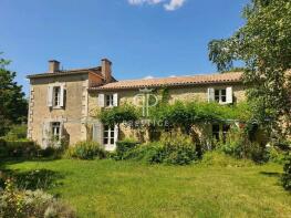 Photo of Aquitaine, Lot-et-Garonne, Duras