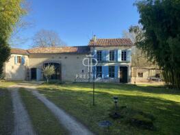 Photo of Poitou-Charentes, Charente, Barbezieux-St-Hilaire