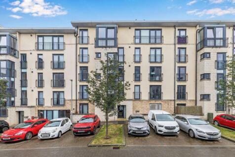 5/5 Colonsay Close, Granton, Edinburgh, EH5 1BT