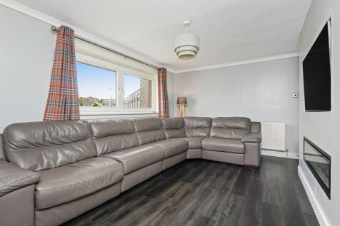 3/2 Northfield Drive, Northfield, Edinburgh, EH8 7RR