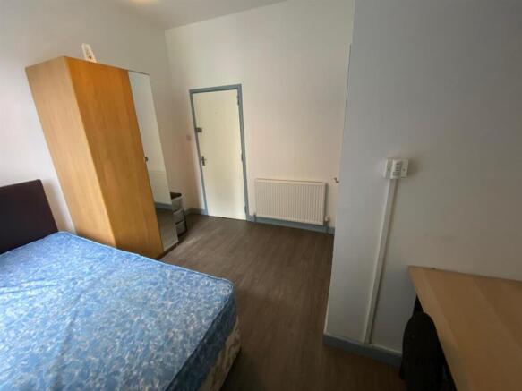 Ensuite Bedroom 3