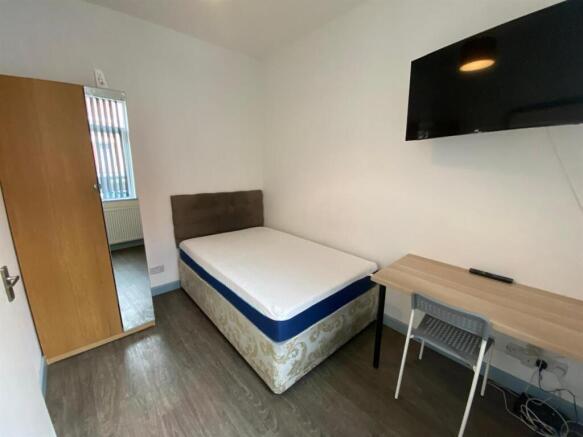 Bedroom 1 - Ground Floor