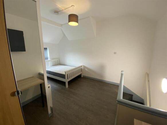 Ensuite Bedroom 4 - Second Floor