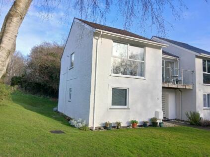 Y Felinheli, Caernarfonshire, LL56