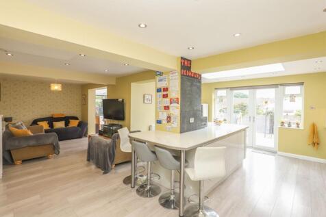 Weston Close, Chesterfield, S40