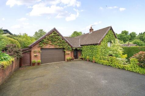 Irfon Bridge Close, Builth Wells, Powys