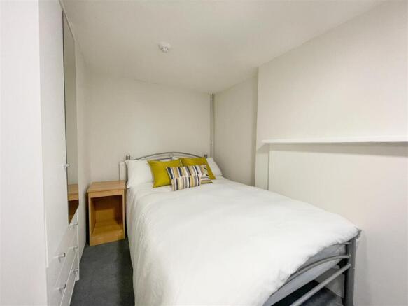 Flat 1_-5.jpg
